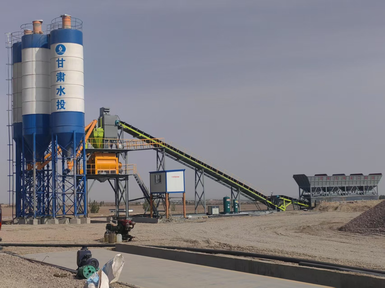 YHM180型免基础混凝土工程站