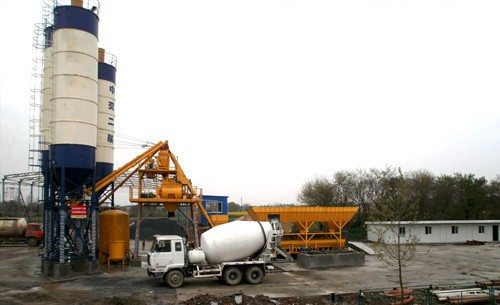常州坂上镇HZS75混凝土搅拌站